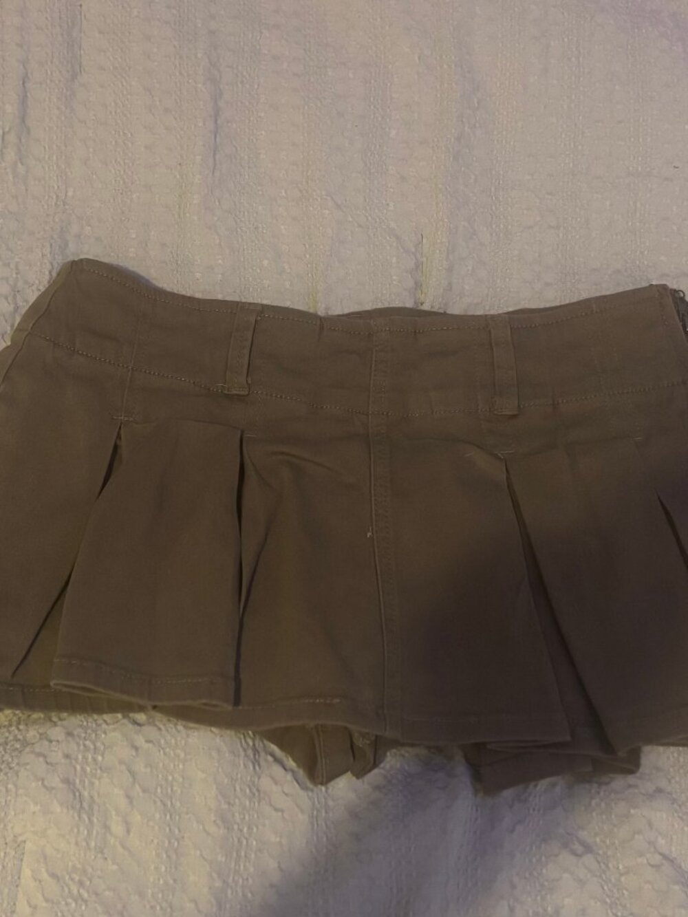 olive pleated mini skirt